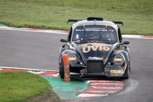 Uvio Oulton Park cone