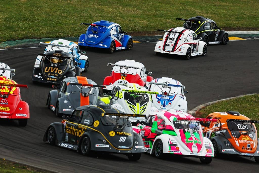 Sherardize UK run Team Olympian GRD close, but it's the number 1 car that comes out on top at Anglesey! 1 BERT Angus GOUGH / Jonathan RAILTON