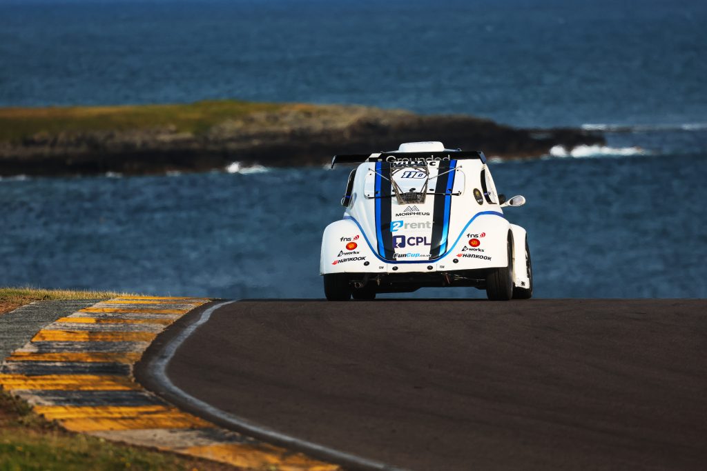 Morpheus Motorsport 3Charlie HART / Chris HAR