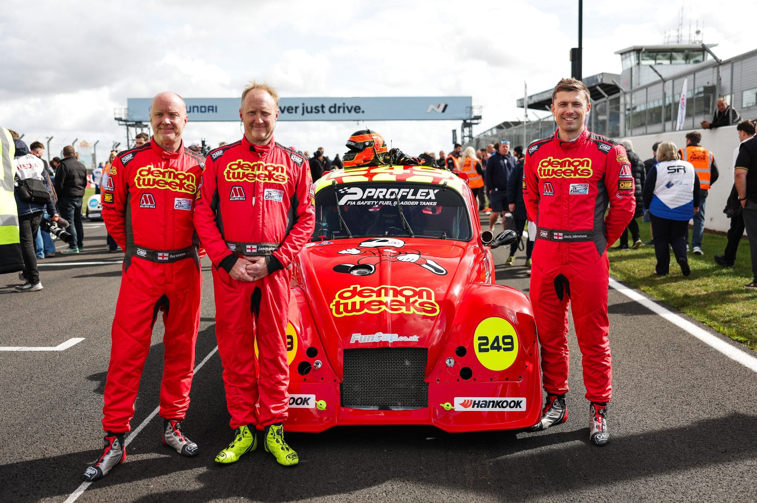 Demon Tweeks Donington Park